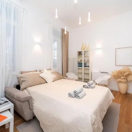 Apartment Deluxe A Padova, 2 Da Letto, 6 Ospiti