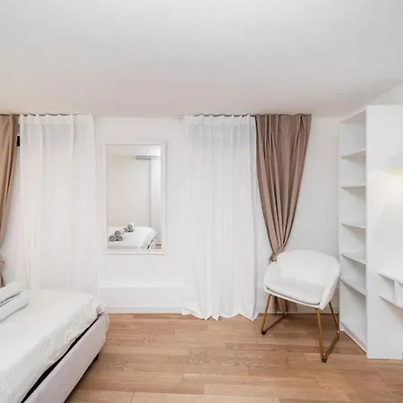 Deluxe A Padova, 2 Da Letto, 6 Ospiti Apartment